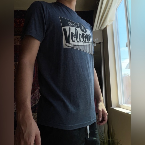 Volcom Tee - Picture 2 of 3